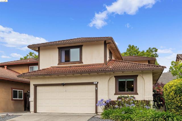 925 Hacienda Cir, Rohnert Park, CA 94928
