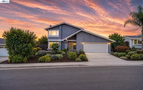 1211 Donald Dr, Rodeo, CA 94572 photo 3