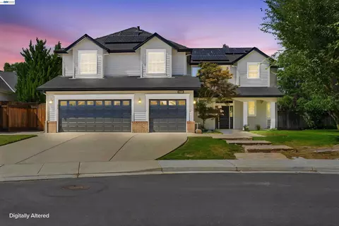 1381 Citadelle St, Tracy, CA 95304 photo 2