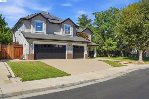 1381 Citadelle St, Tracy, CA 95304 photo 4