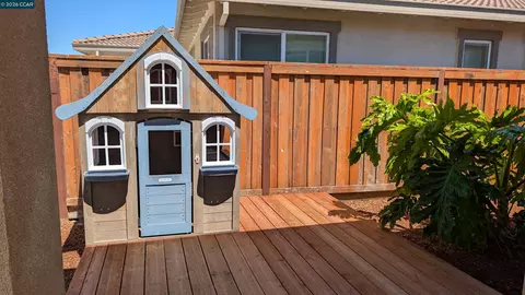 1813 Holsteiner Dr, Fairfield, CA 94534 photo 24