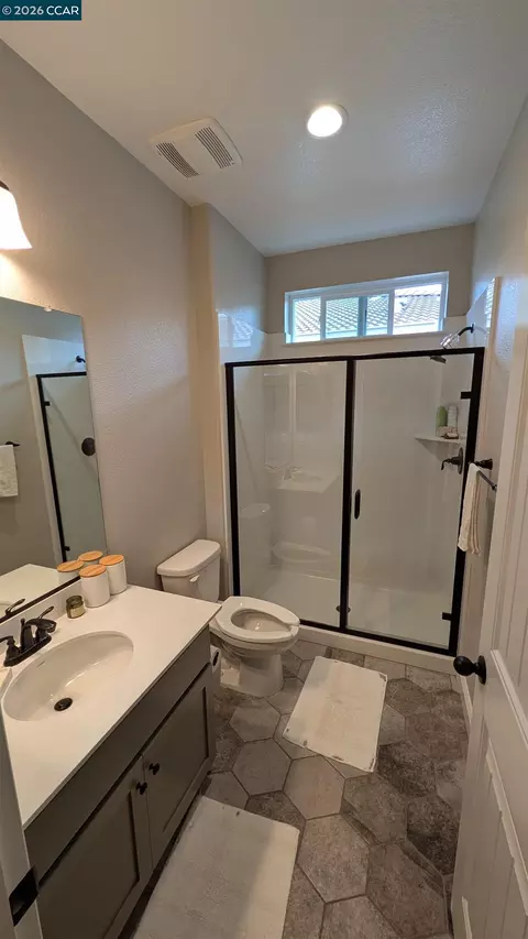 1813 Holsteiner Dr, Fairfield, CA 94534 photo 9