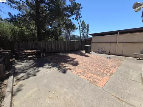 Exterior - 709 Pope Dr, Vallejo, CA 94591 photo 6 of 7
