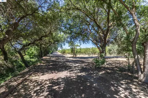 3515 Kellogg Creek Rd, Byron, CA 94514 photo 2