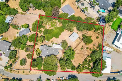 26027 Clover Rd, Fairview, CA 94542