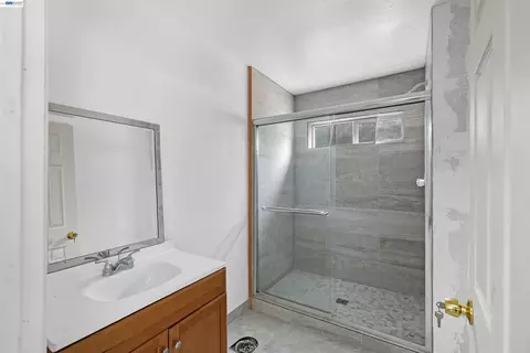 Bath - 26027 Clover Rd, Fairview, CA 94542 photo 4 of 5