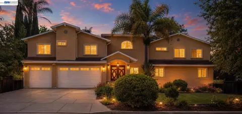 1288 Tolteca Ct, Fremont, CA 94539