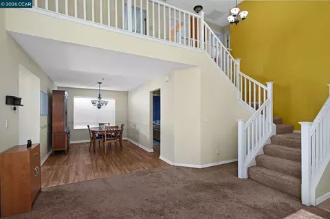 616 Ross Cir, Martinez, CA 94553 photo 3
