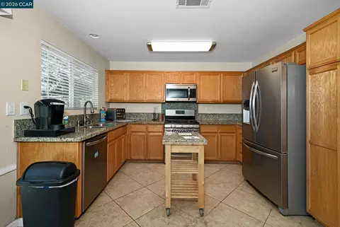 616 Ross Cir, Martinez, CA 94553 photo 5