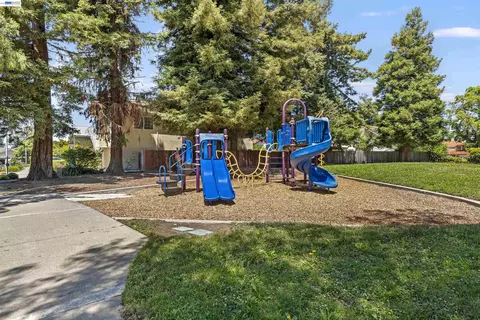 Exterior - 4216 Warbler Loop, Fremont, CA 94555 photo 5 of 6