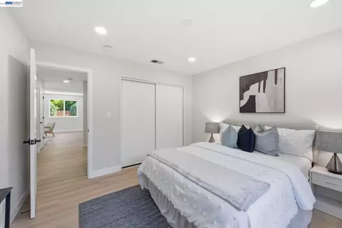 Bedroom - 965 Collins Ct, Hayward, CA 94544 photo 7 of 9