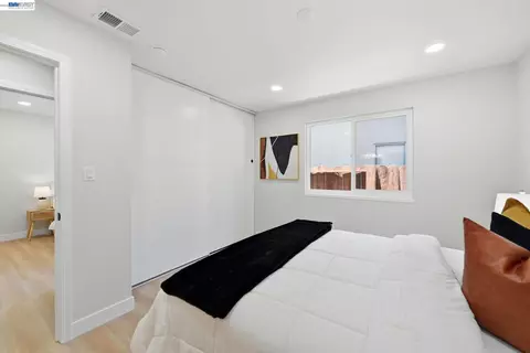 Bedroom - 965 Collins Ct, Hayward, CA 94544 photo 2 of 9