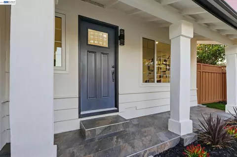 Exterior - 965 Collins Ct, Hayward, CA 94544 photo 3 of 16