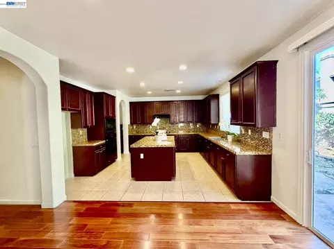 3809 Ruffed Grouse Ln, Modesto, CA 95355 photo 4