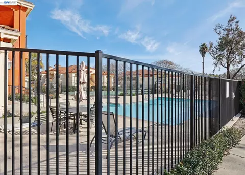 7052 Dublin Meadows St #H, Dublin, CA 94568