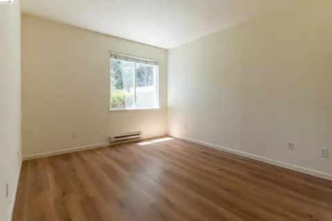 211 Bayside Ct, Richmond, CA 94804 photo 12