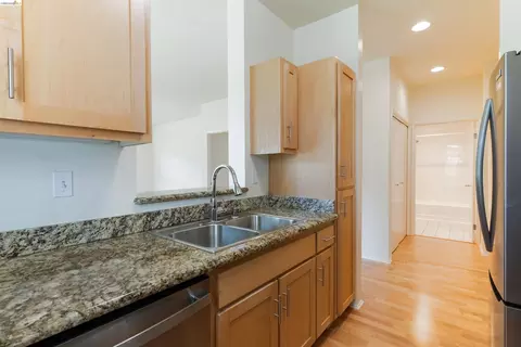 211 Bayside Ct, Richmond, CA 94804 photo 6