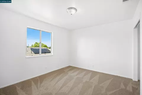 228 Elm Ave, Manteca, CA 95336 photo 8