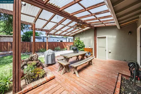 993 Argenta Ct, Pacheco, CA 94553 photo 31