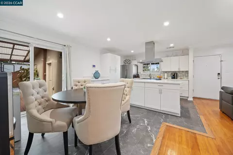 Dining - 993 Argenta Ct, Pacheco, CA 94553 photo 2 of 3