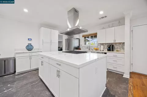 Kitchen - 993 Argenta Ct, Pacheco, CA 94553 photo 2 of 5
