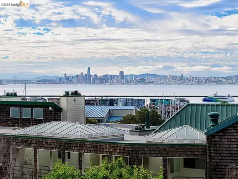 1201 Brickyard Way #113, Richmond, CA 94801