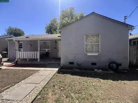 Exterior - 2428 Crescent Dr, Concord, CA 94520 photo 2 of 9