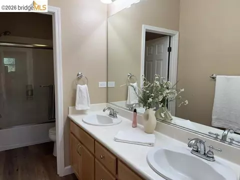 Bath - 738 Solitude Dr, Oakley, CA 94561 photo 4 of 7