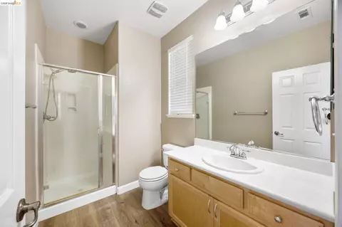 Bath - 738 Solitude Dr, Oakley, CA 94561 photo 6 of 7