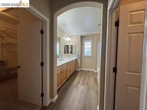 Entry Way - 738 Solitude Dr, Oakley, CA 94561 photo 7 of 11