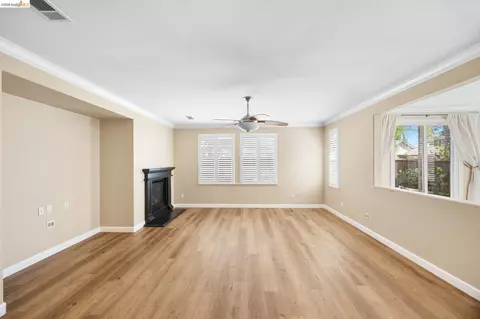 Living - 738 Solitude Dr, Oakley, CA 94561 photo 8 of 10