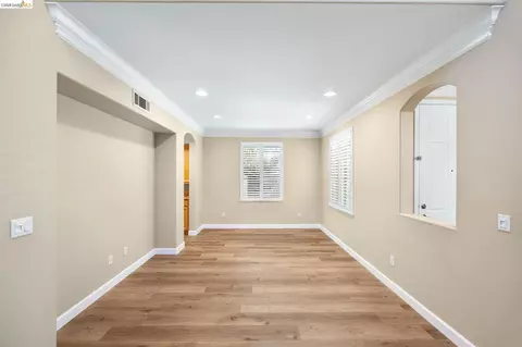 Living - 738 Solitude Dr, Oakley, CA 94561 photo 5 of 10