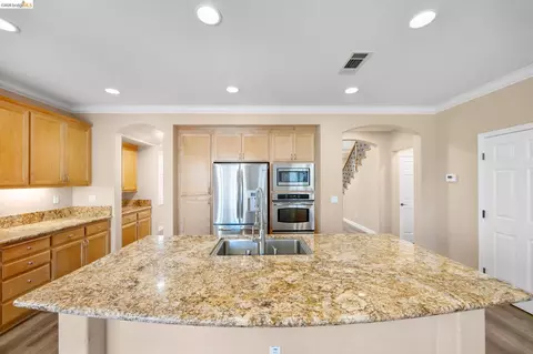 Kitchen - 738 Solitude Dr, Oakley, CA 94561 photo 6 of 6