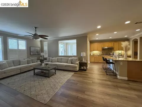 Living - 738 Solitude Dr, Oakley, CA 94561 photo 2 of 10