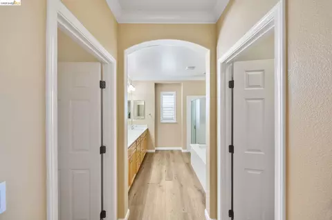 Entry Way - 738 Solitude Dr, Oakley, CA 94561 photo 10 of 11