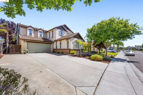 Exterior - 738 Solitude Dr, Oakley, CA 94561 photo 6 of 7