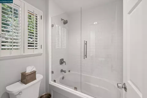 Bath - 549 Buttonwood Dr, Danville, CA 94506 photo 6 of 7