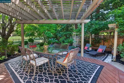 Exterior - 549 Buttonwood Dr, Danville, CA 94506 photo 16 of 24