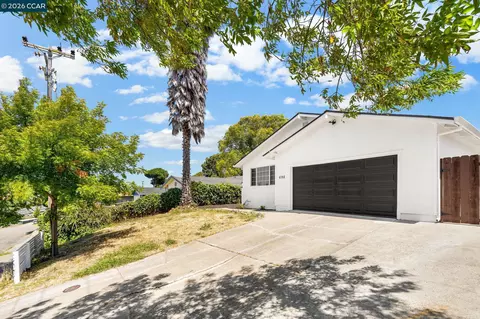 Exterior - 698 Mini Dr, Vallejo, CA 94589 photo 3 of 10