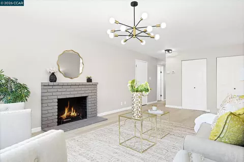 Living - 698 Mini Dr, Vallejo, CA 94589 photo 4 of 5