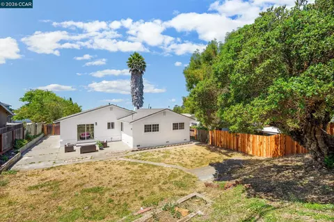 Exterior - 698 Mini Dr, Vallejo, CA 94589 photo 9 of 10