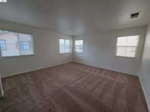 313 Turnstone Cir, Pittsburg, CA 94565 photo 10