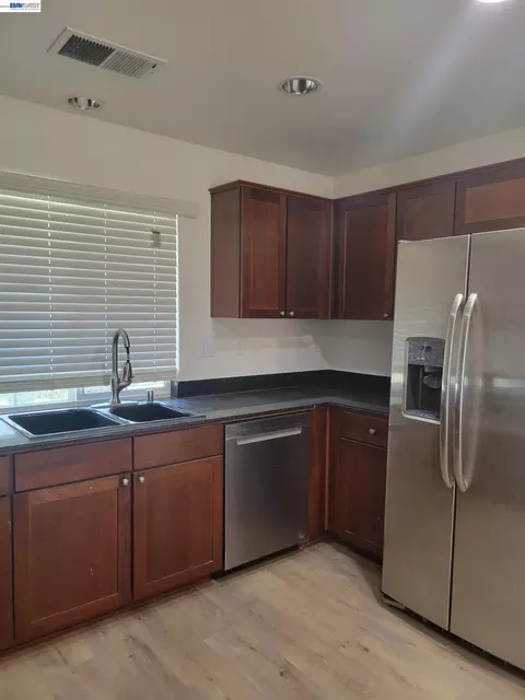 313 Turnstone Cir, Pittsburg, CA 94565 photo 16