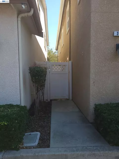 313 Turnstone Cir, Pittsburg, CA 94565 photo 45