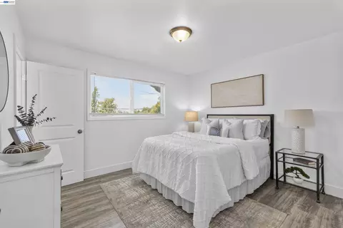 Bedroom - 406 Mini Dr, Vallejo, CA 94589 photo 7 of 8
