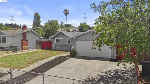Exterior - 406 Mini Dr, Vallejo, CA 94589 photo 4 of 7