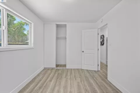 Bedroom - 406 Mini Dr, Vallejo, CA 94589 photo 6 of 8