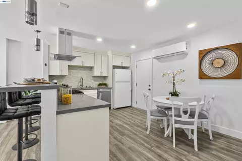 Dining - 406 Mini Dr, Vallejo, CA 94589 photo 1 of 1