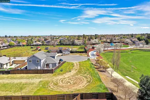 4901 Beldin Ln, Oakley, CA 94561 photo 6
