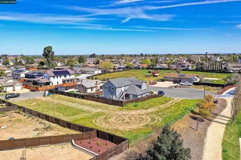 4901 Beldin Ln, Oakley, CA 94561 photo 5